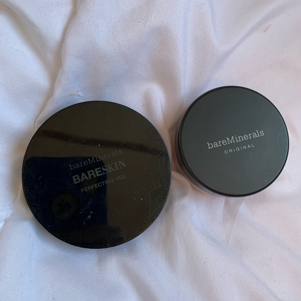 Bare minerals foundations